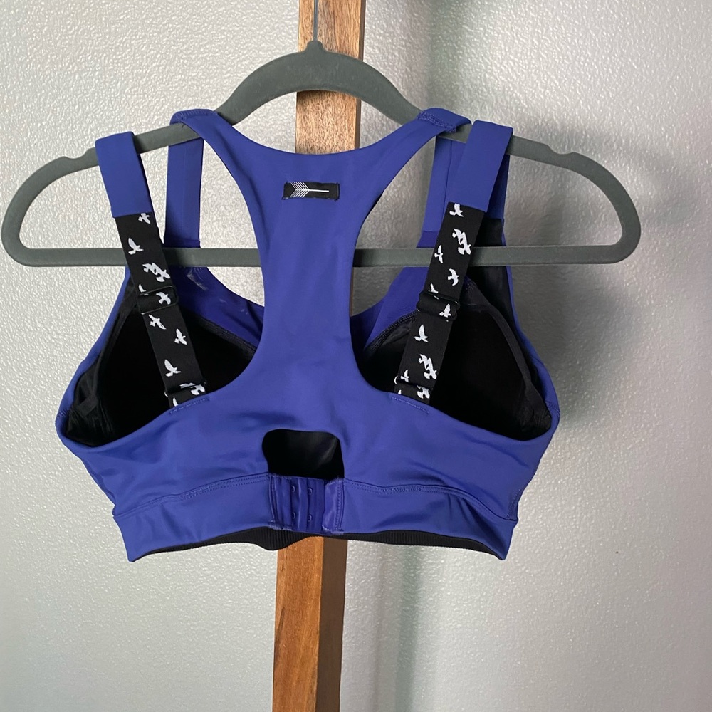 Oiselle High Impact sports bra